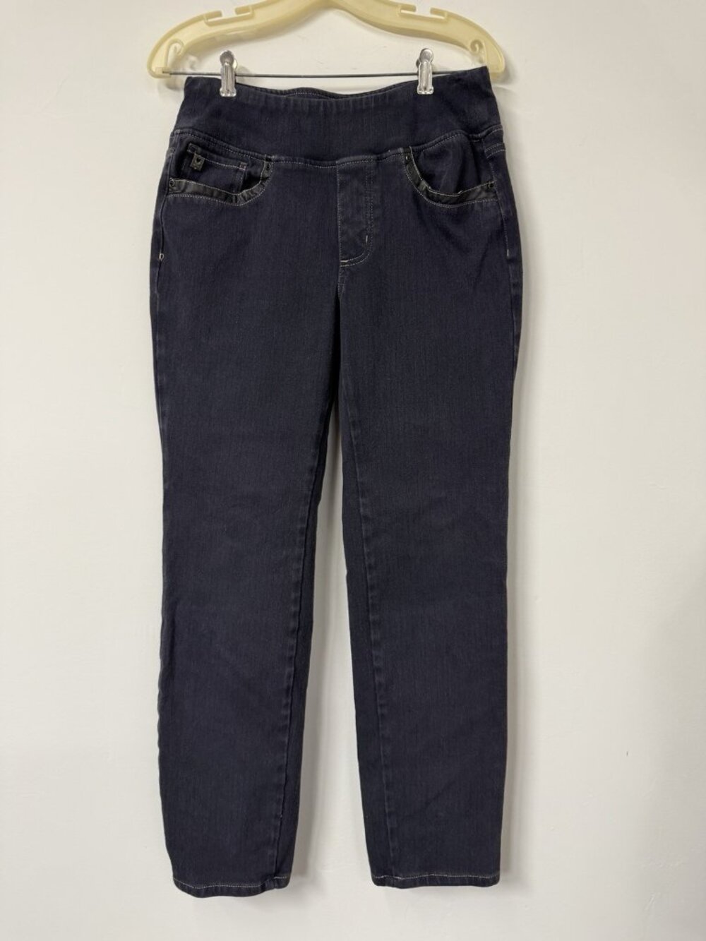 Belle by Kim Gravel Women's‎ 8 Gray Leather Pull On Jeans Elastic Waist Stretch